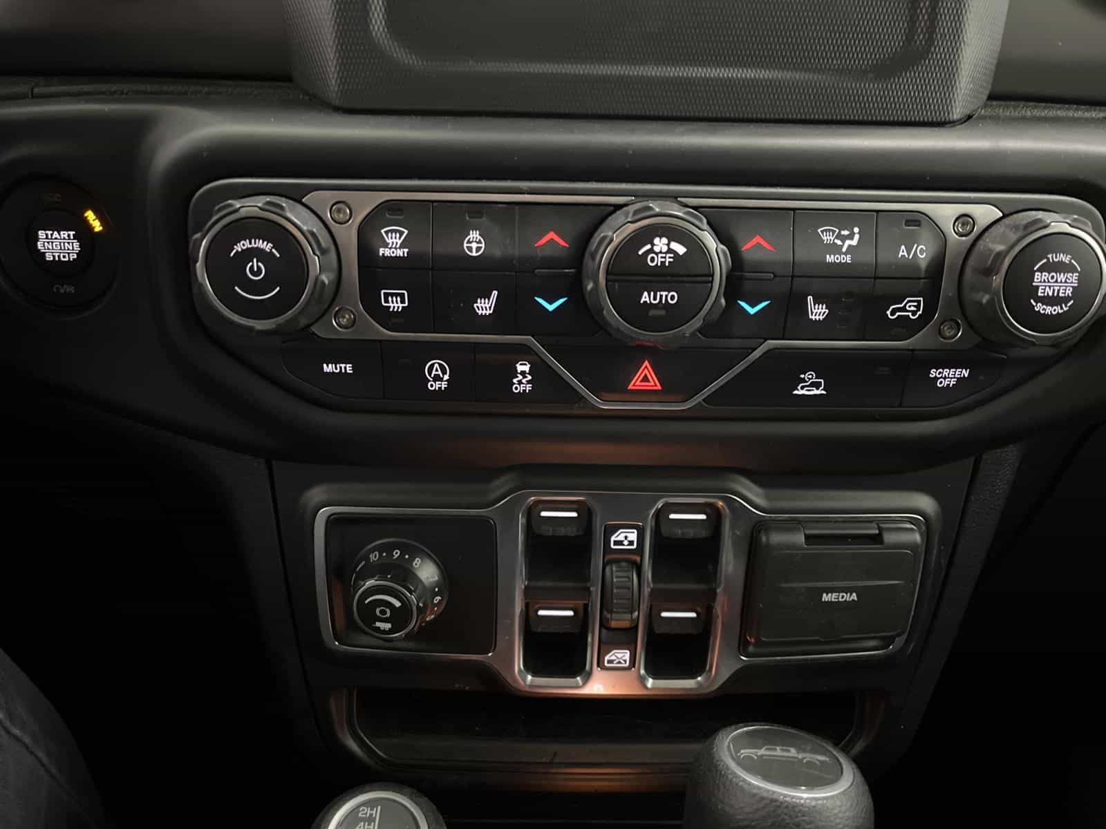 2021 Jeep Gladiator Sport S - Image 19