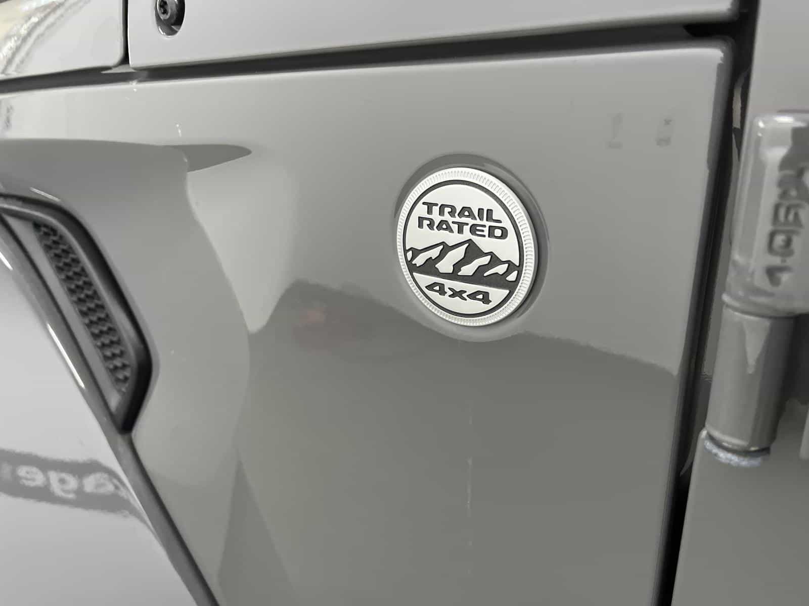 2021 Jeep Gladiator Sport S - Image 25