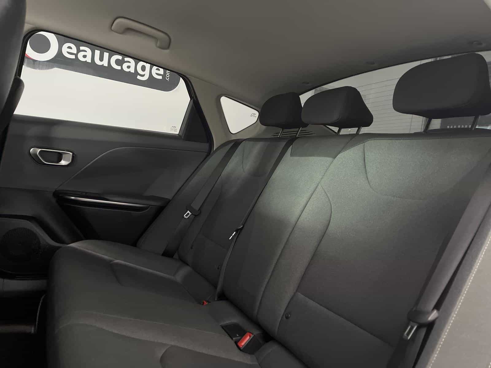 2025 Kia K4 LX - Image 9