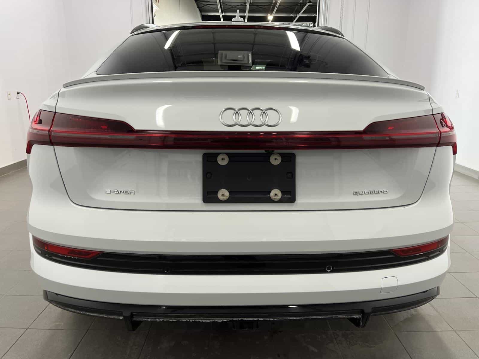 2023 Audi E-tron Progressiv 55 - Image 4