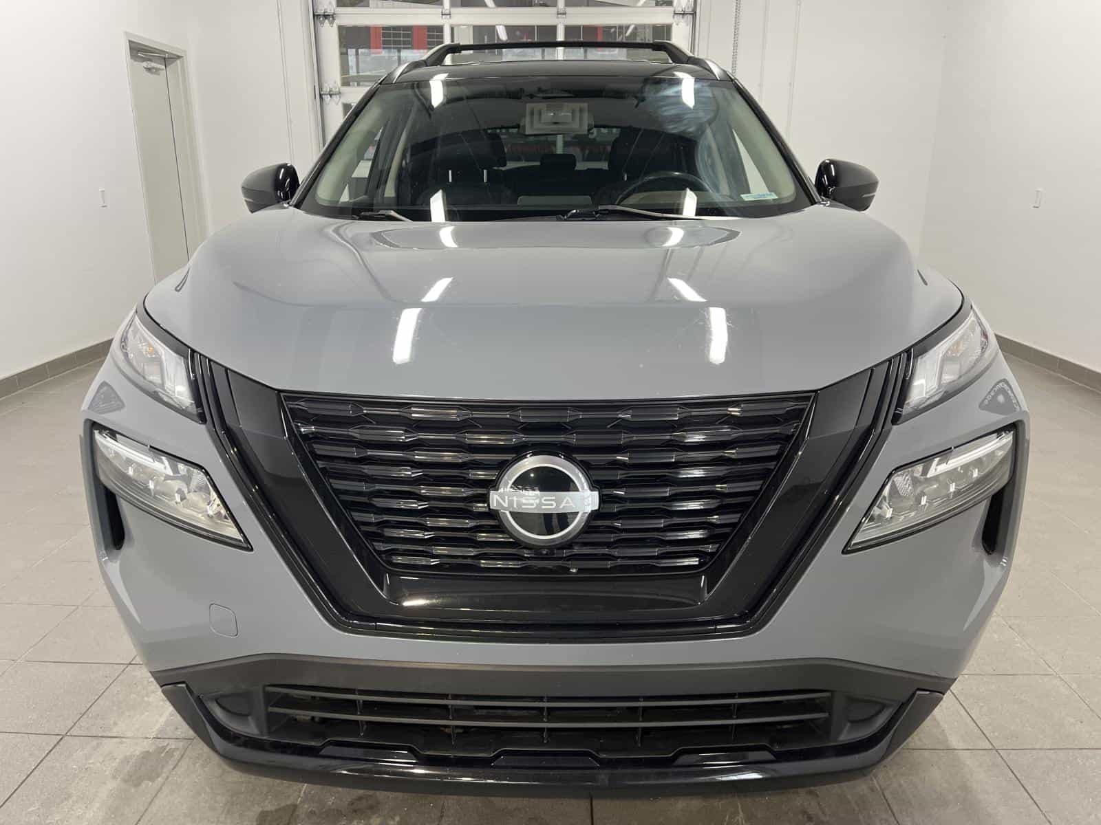 2023 Nissan Rogue SV - Image 7