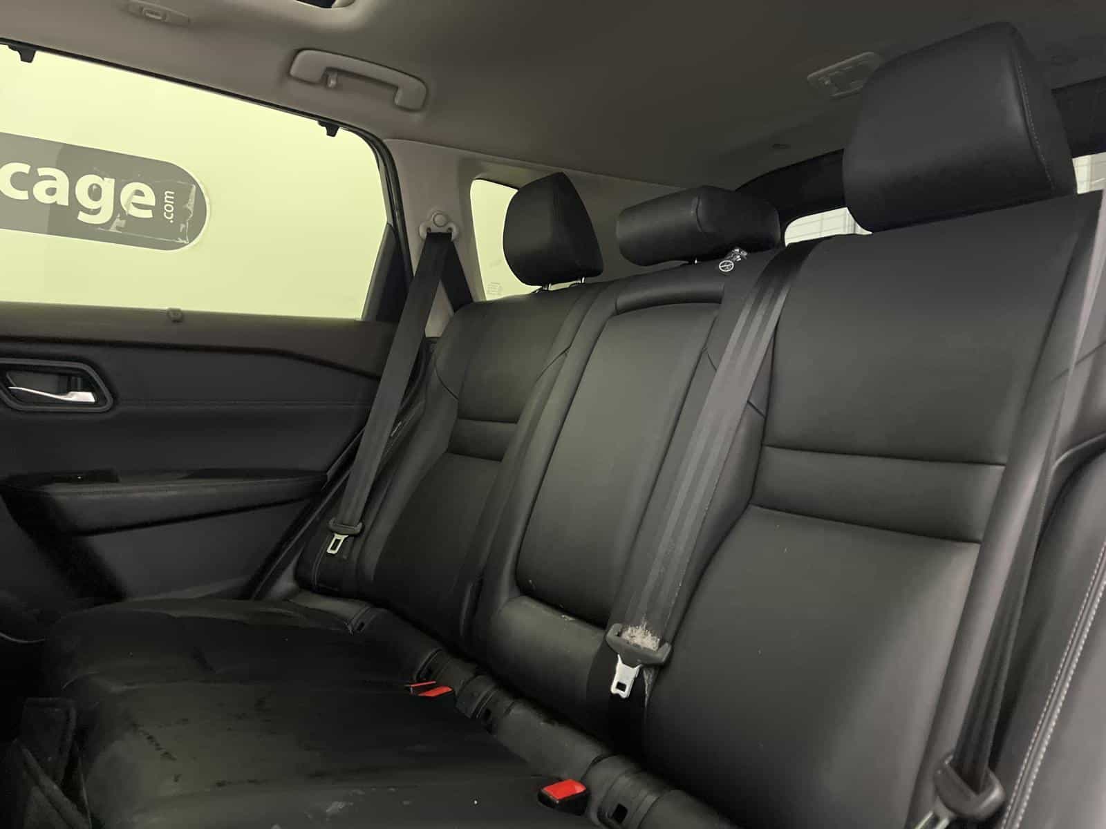 2023 Nissan Rogue SV - Image 9