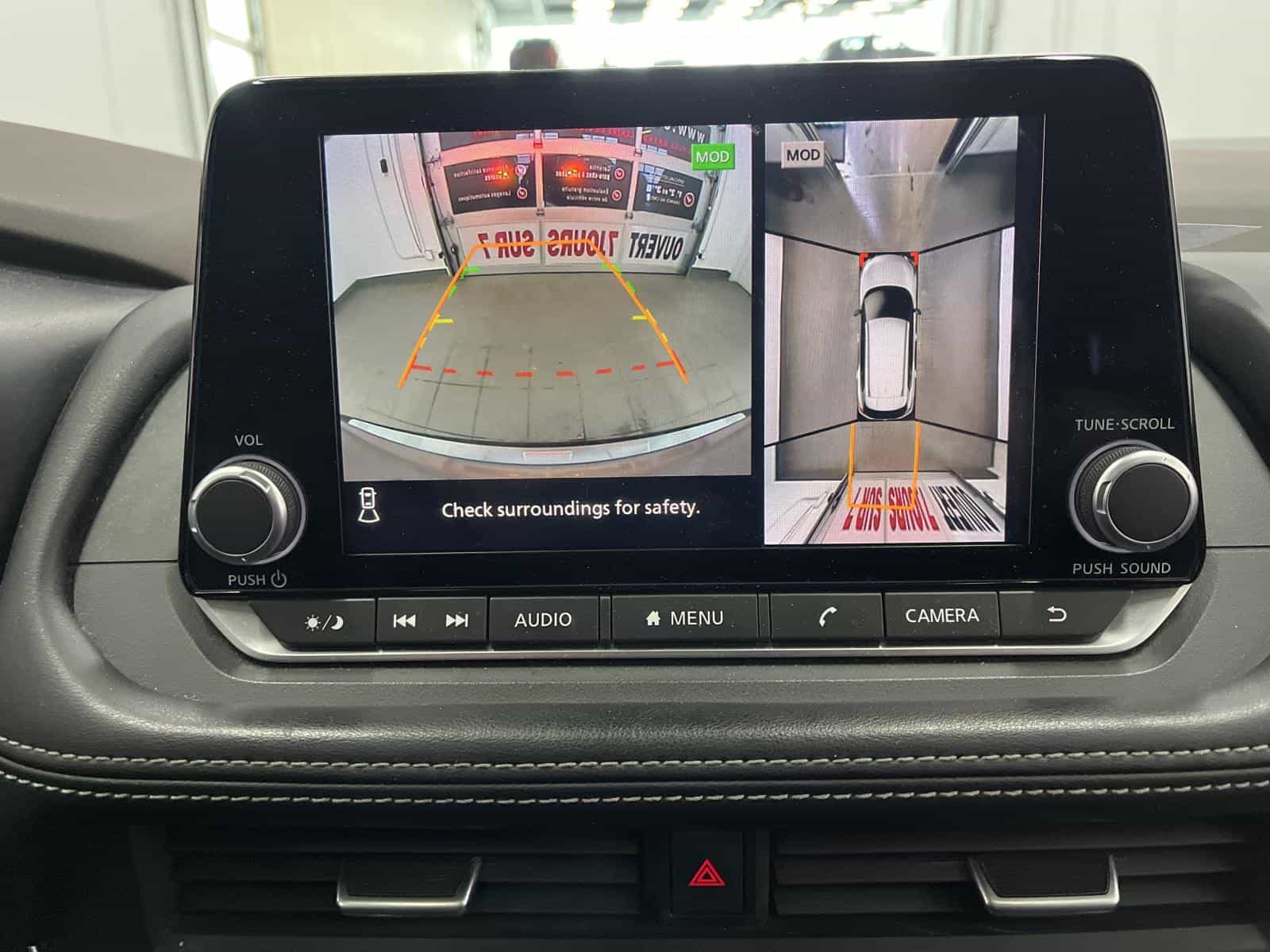 2023 Nissan Rogue SV - Image 19