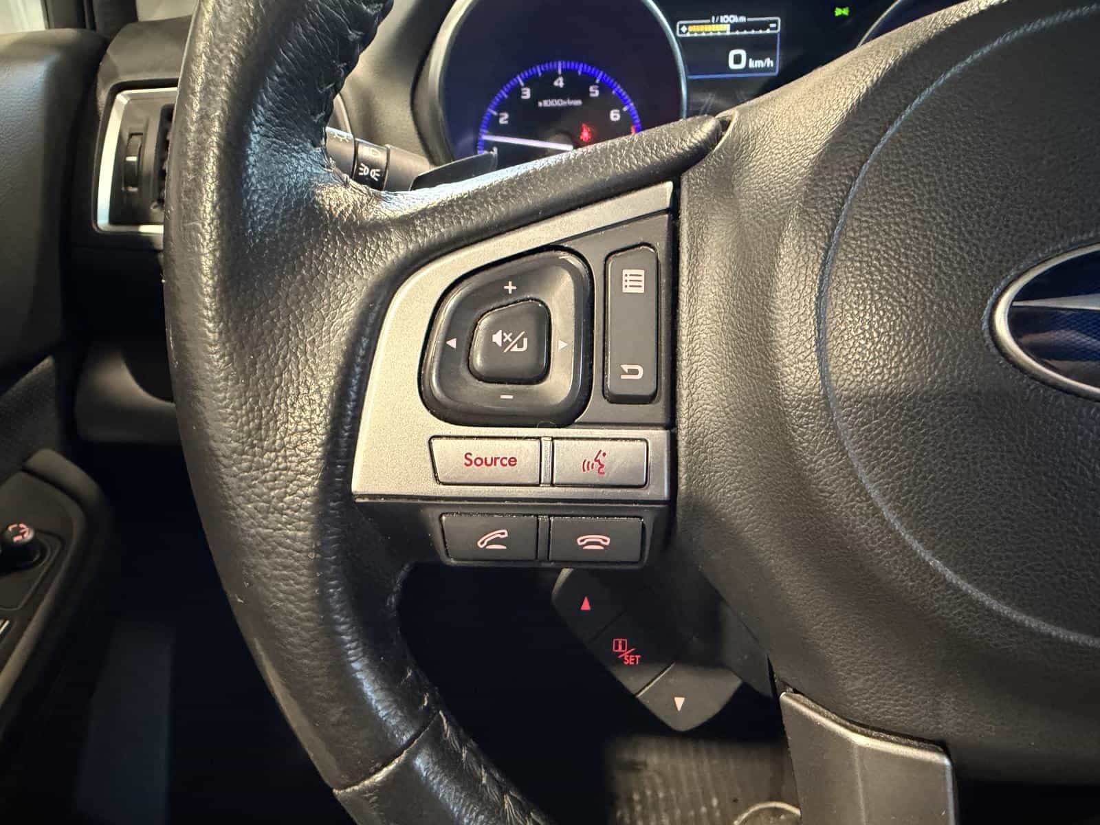 2016 Subaru Outback 3.6R Limited w/Tech - Image 16