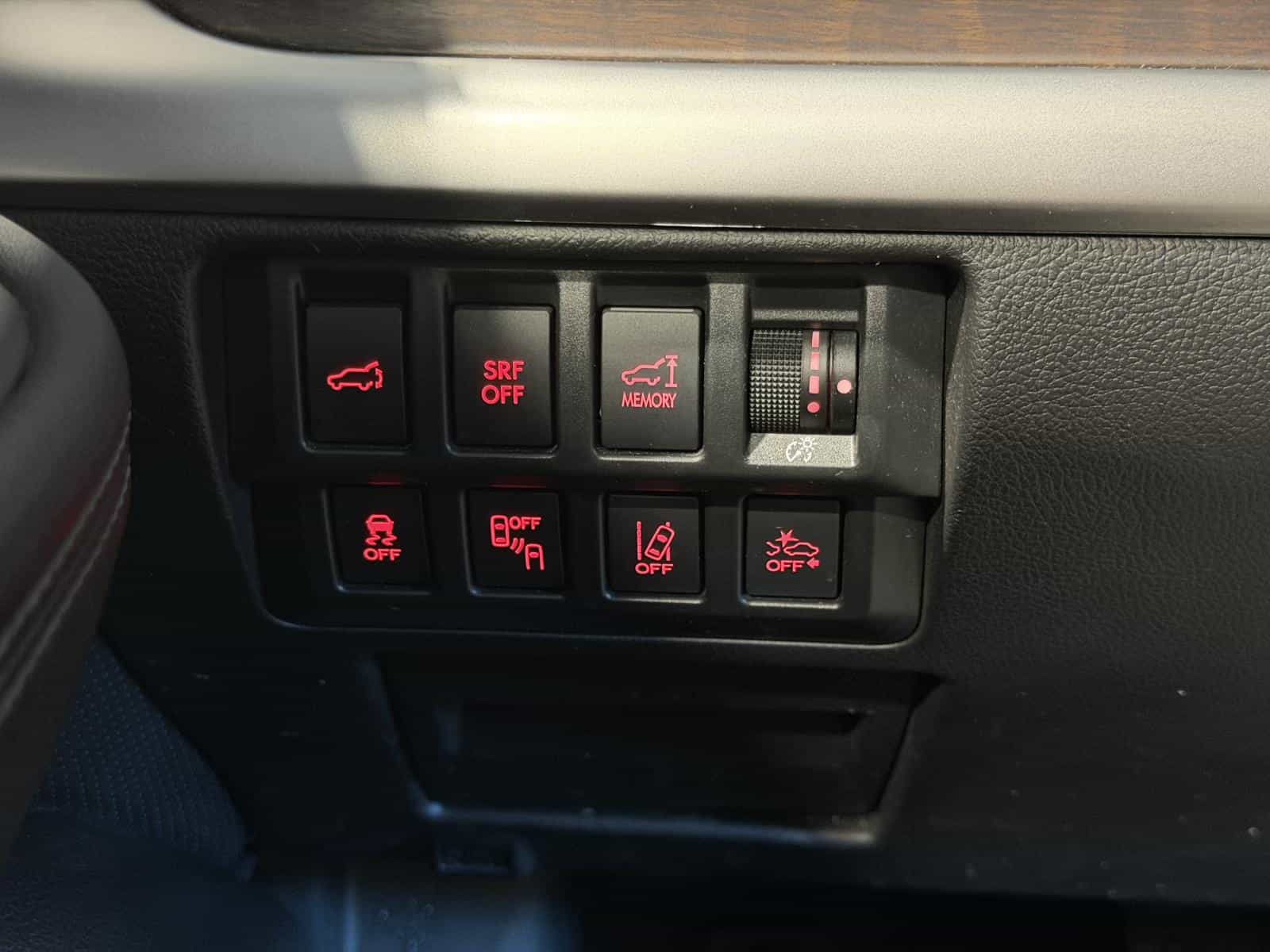 2016 Subaru Outback 3.6R Limited w/Tech - Image 15