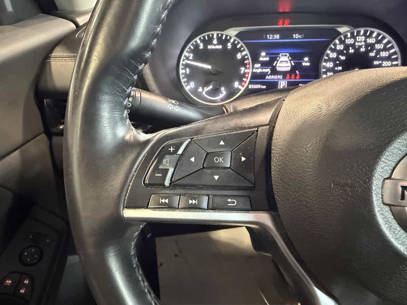 2021 Nissan Sentra SV - Image 13