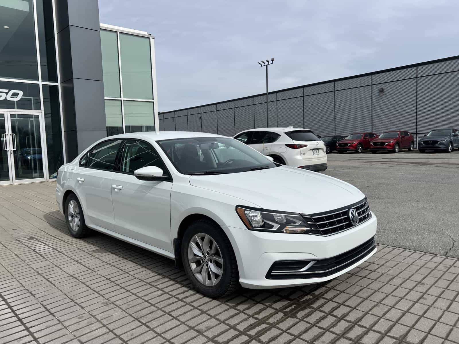 2018 Volkswagen Passat Trendline + - Image 11