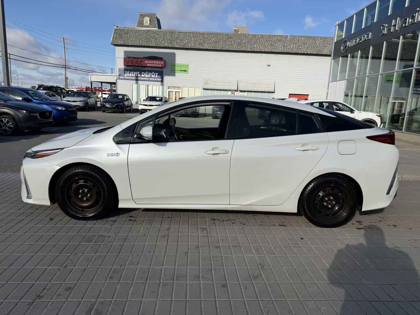 2020 Toyota Prius Prime Base - Image 4