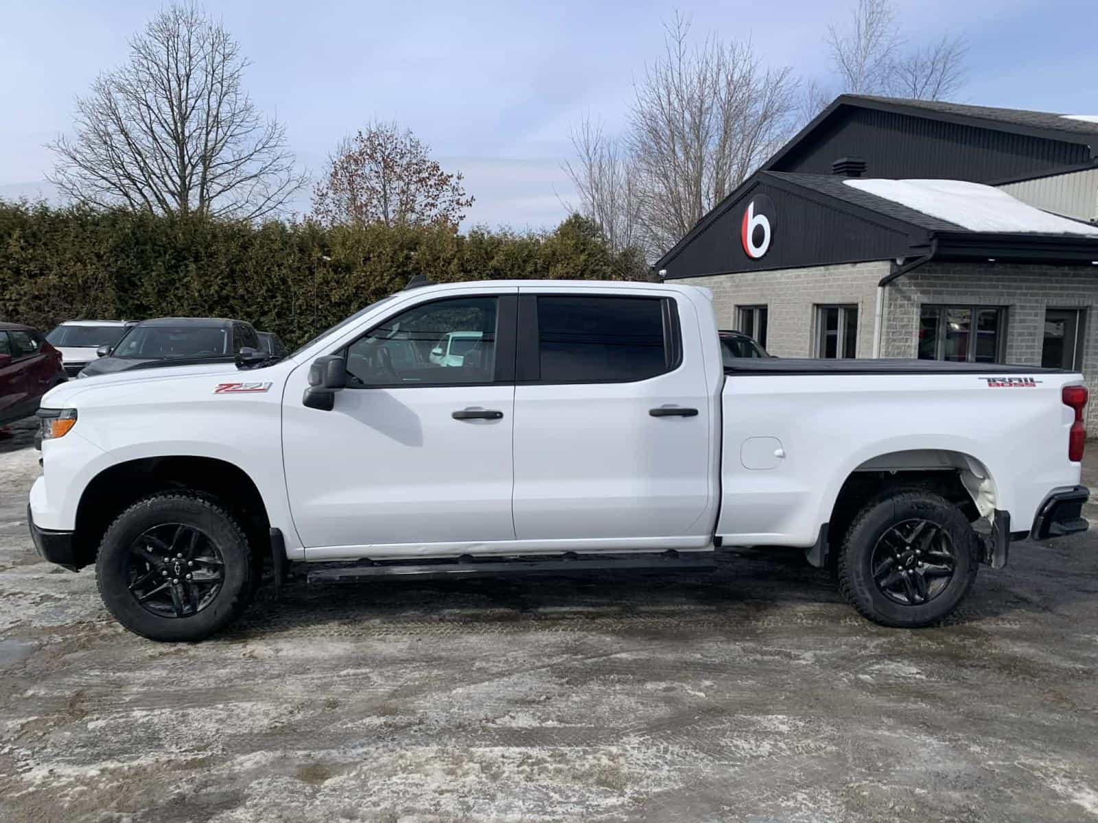 2022 Chevrolet Silverado 1500 Custom Trail Boss - Image 12