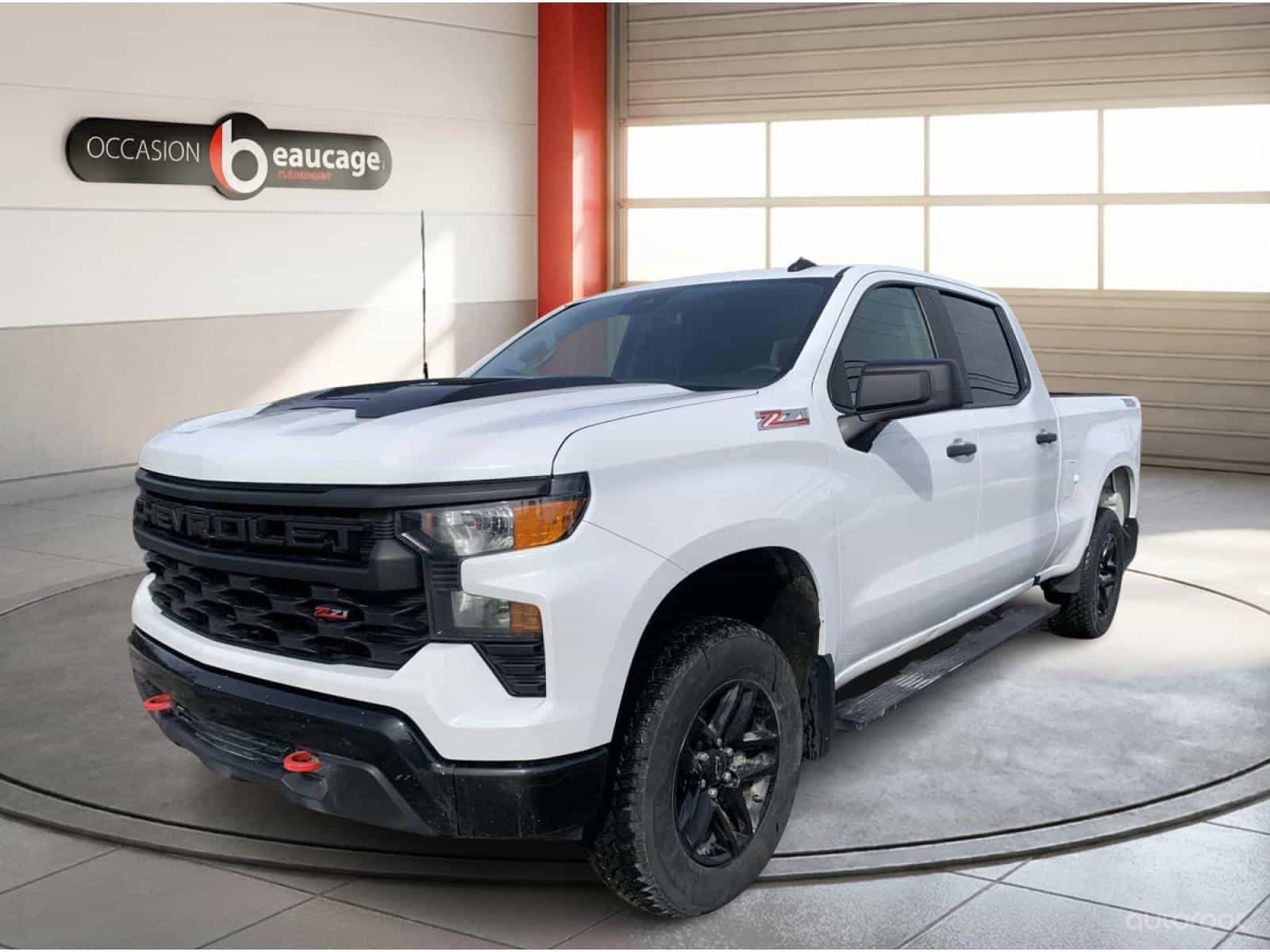 2022 Chevrolet Silverado 1500 Custom Trail Boss - Image 1