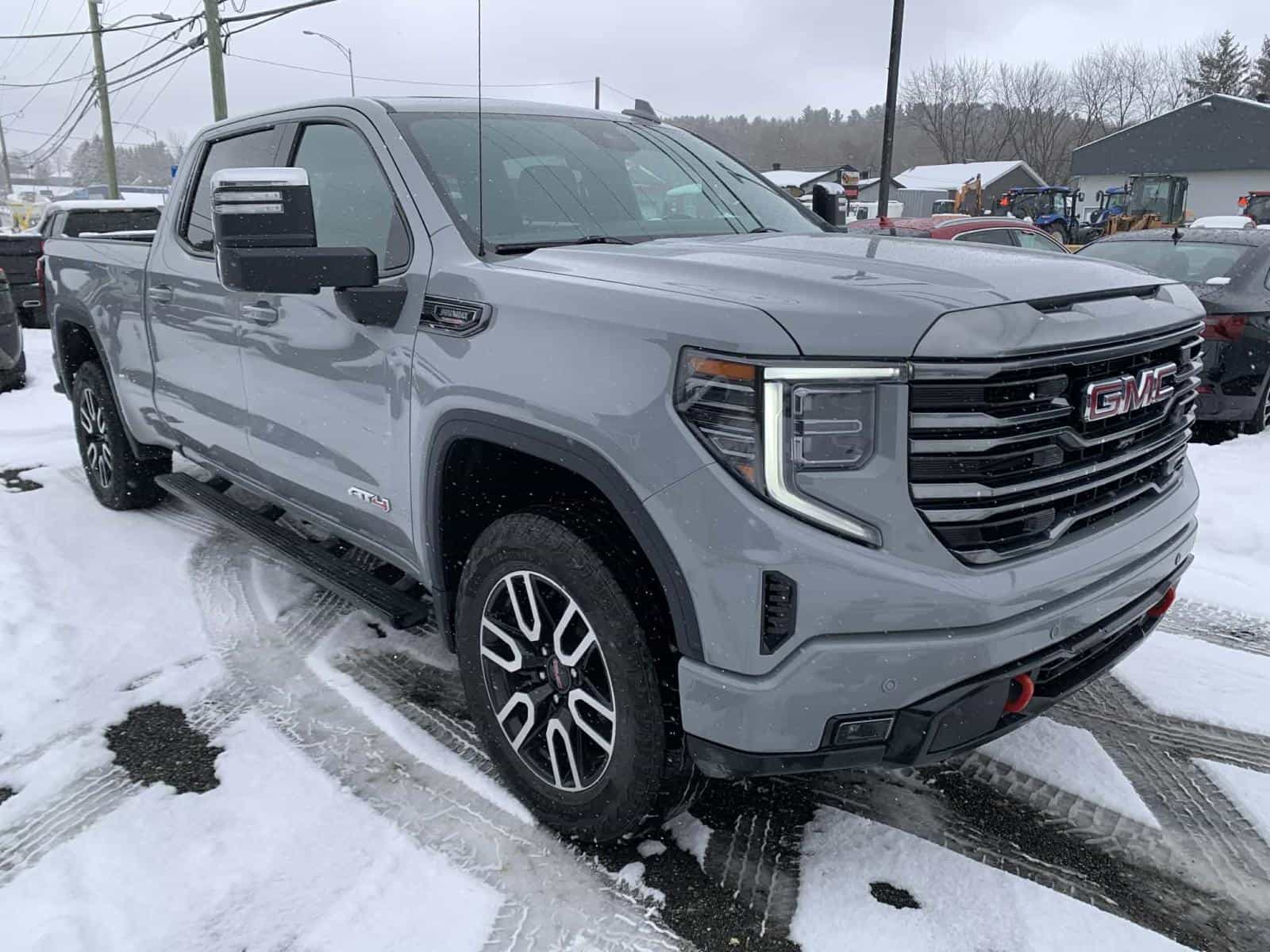 2024 GMC Sierra 1500 AT4 - Image 3