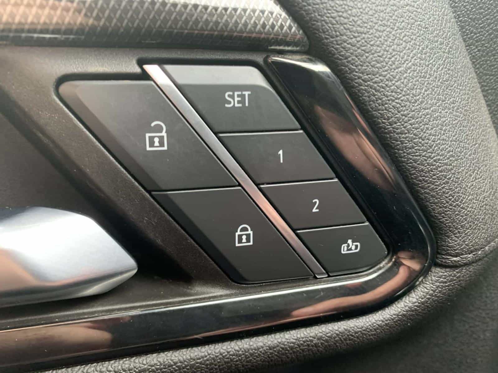 2024 GMC Sierra 1500 AT4 - Image 21