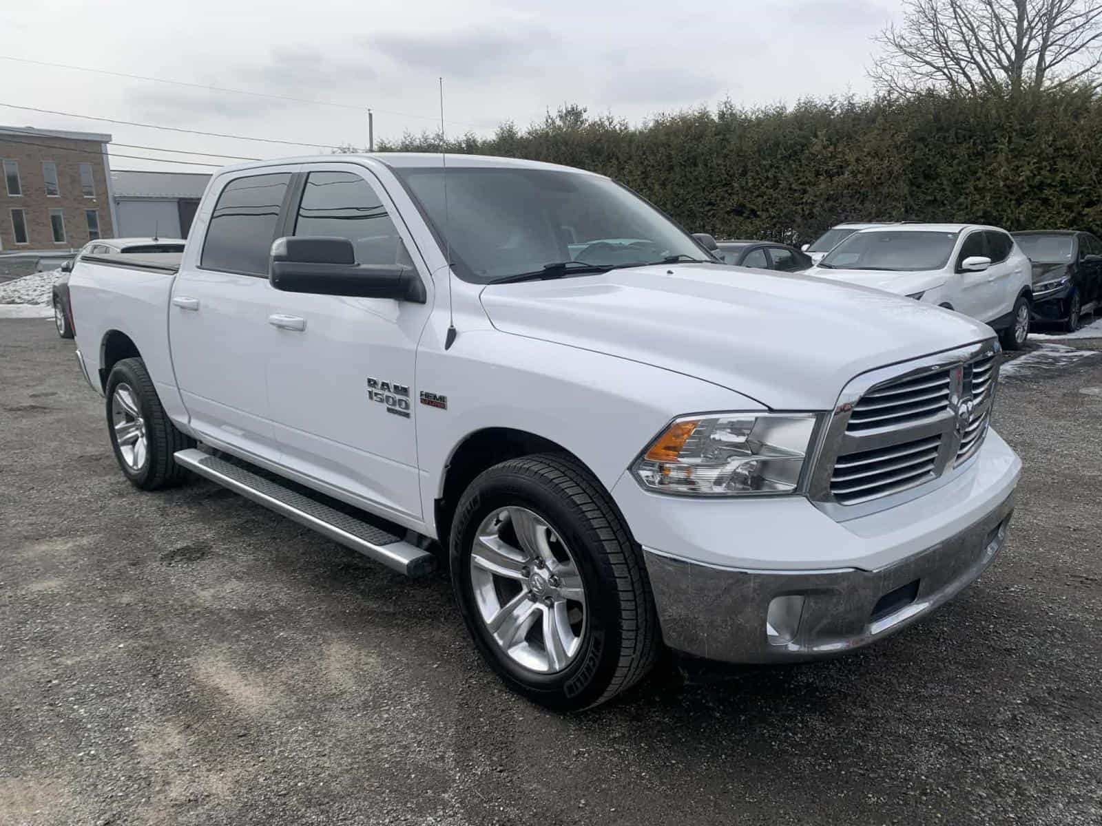 2019 RAM 1500 Classic SLT - Image 3