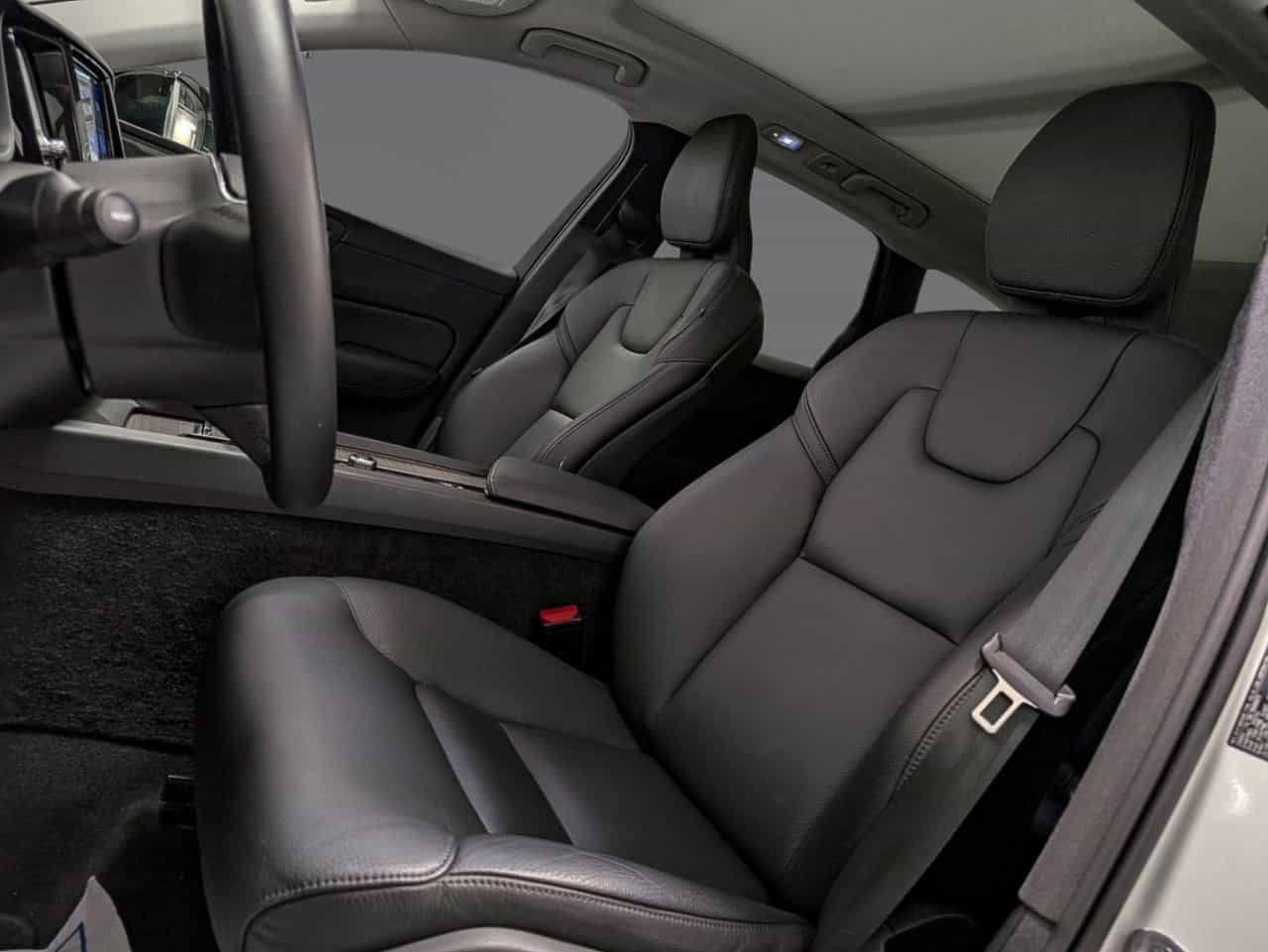 2024 Volvo XC60 B5 - Plus - Image 9