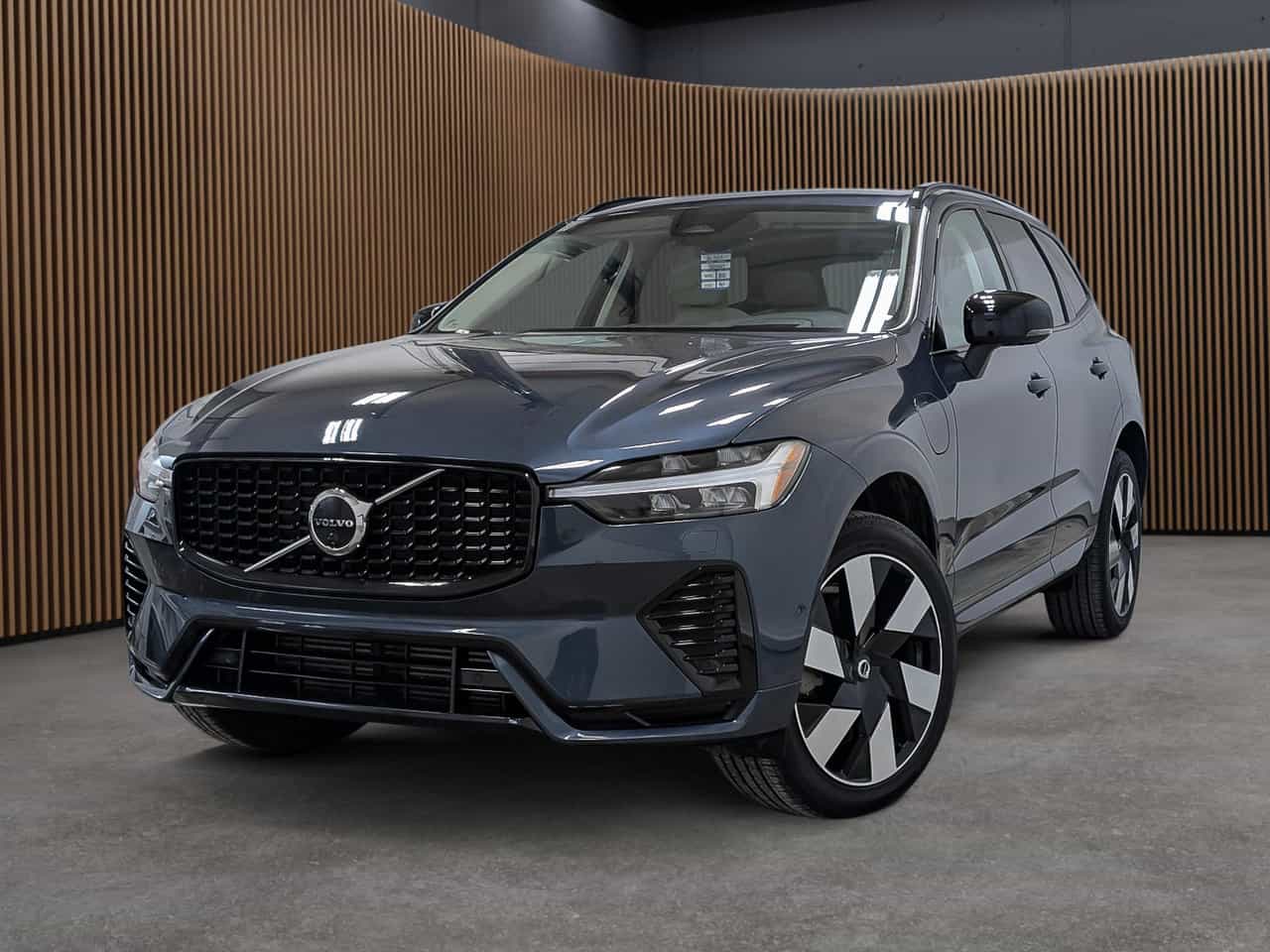 2025 Volvo XC60 Recharge Ultra - Image 1