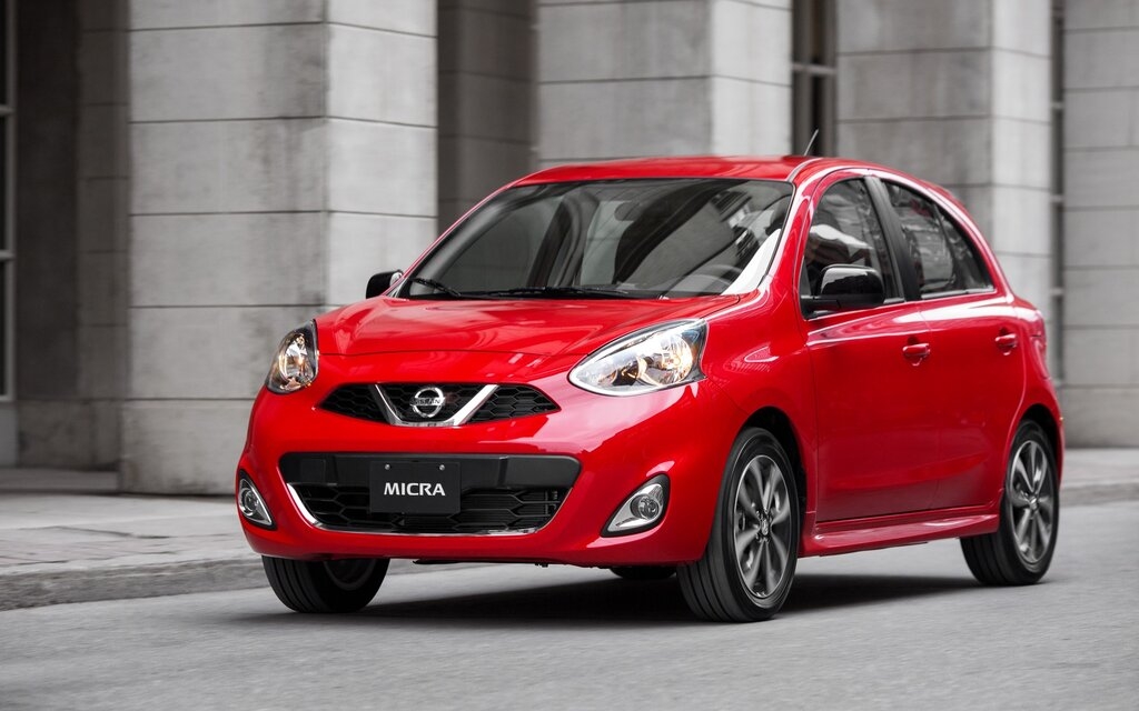 La Nissan Micra 2019 roulant en ville.